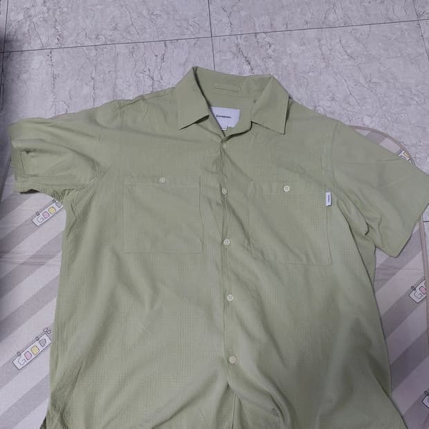 커버낫 세미 오버핏 반팔 셔츠 M