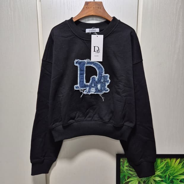 (세일)(새상품)DIAIRE 디아에르 블랙 맨투맨