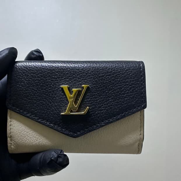 루이비통 락미니 크렘 로즈 반지갑