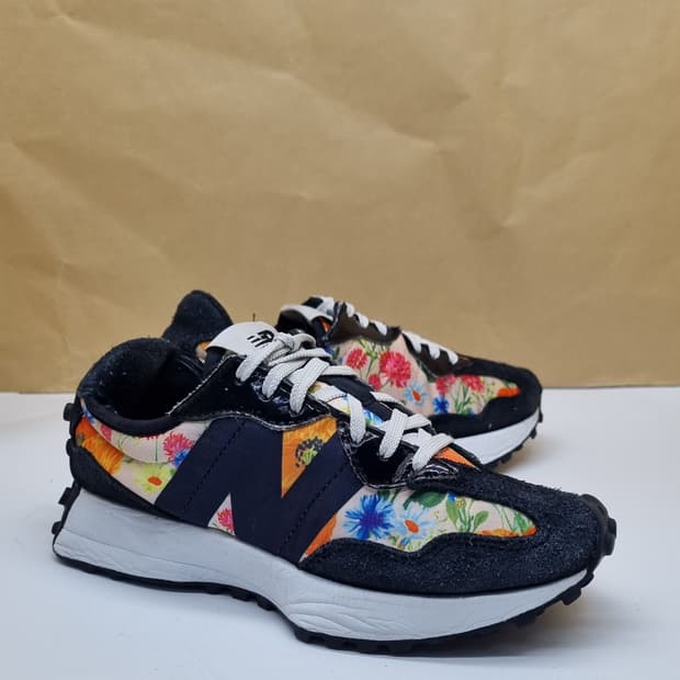 뉴발란스 327 운동화 220.