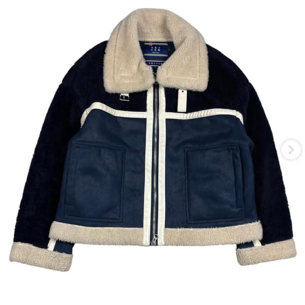 로맨틱크라운 무스탕 m