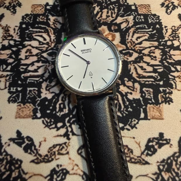 SEIKO 빈티지 쿼츠 시계