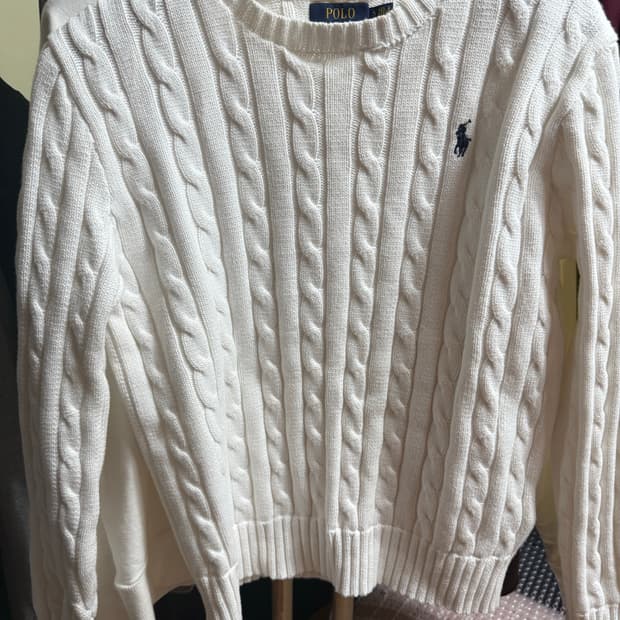 폴로 흰색 꽈배기니트