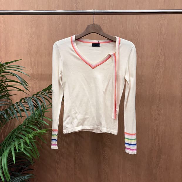 폴스미스 브이넥 롤슬리브 니트톱 소매 레인보우 스트라이프 디테일 베이지