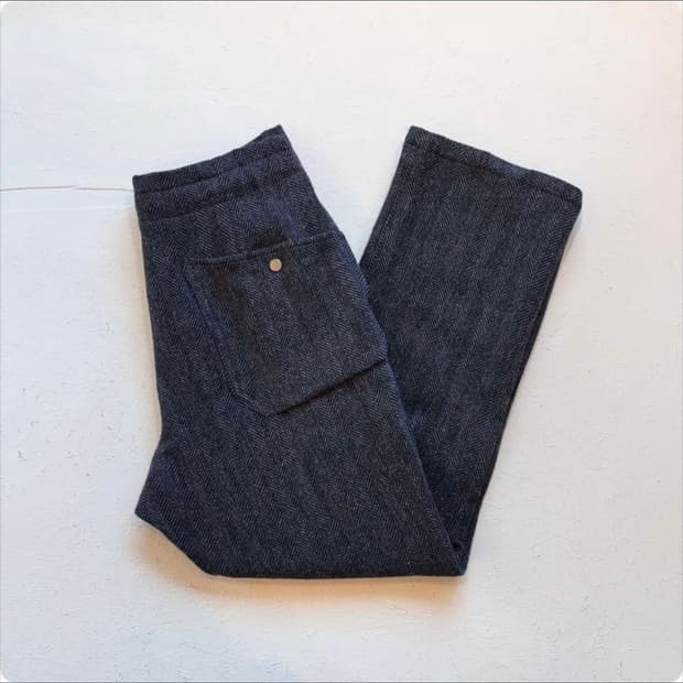 클래식 헤링본 베이스 논네이티브 슬랙스 팬츠