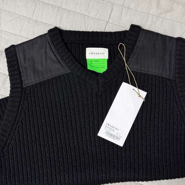 카키스 니트 베스트