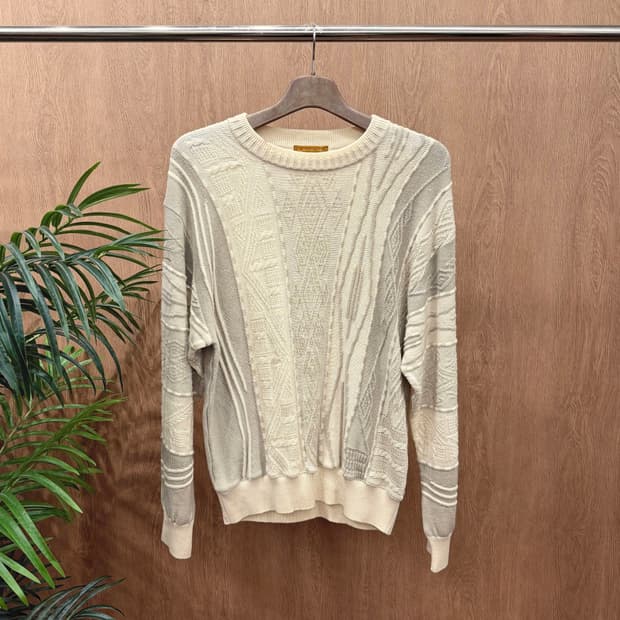 란셀 니트 스웨터 케이블 패턴 믹스 조직 디테일 아이보리
