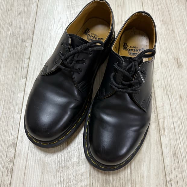 닥터마틴 1461 3홀 스무스 250