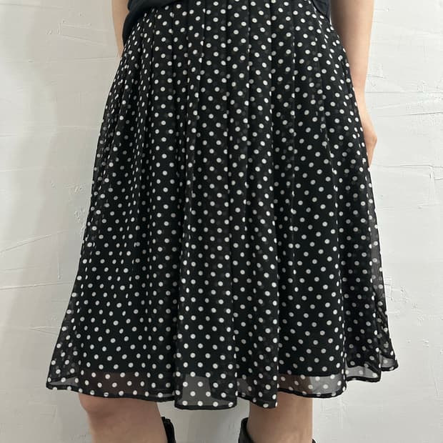 uniqlo dot pleats skirt