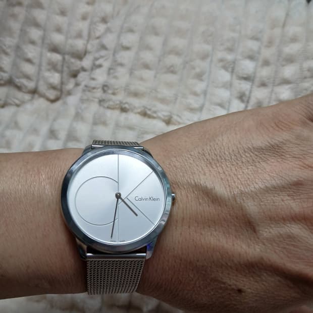 켈빈..쿼츠시계입니다.