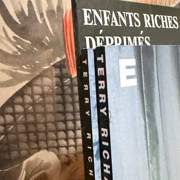 ERD 책,바이닐 판매