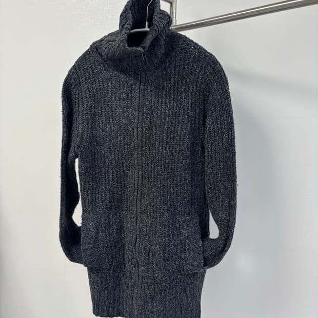 Dip Drops 투웨이 챠콜 니트 집업