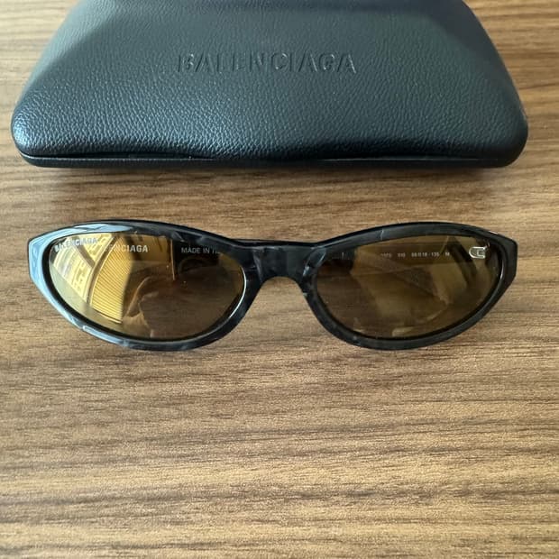발렌시아가 선글라스 BB0007S
