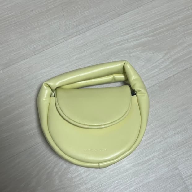 세이모온도 samo ondoh 플랩머그백/미니백 (원가10만5천원)