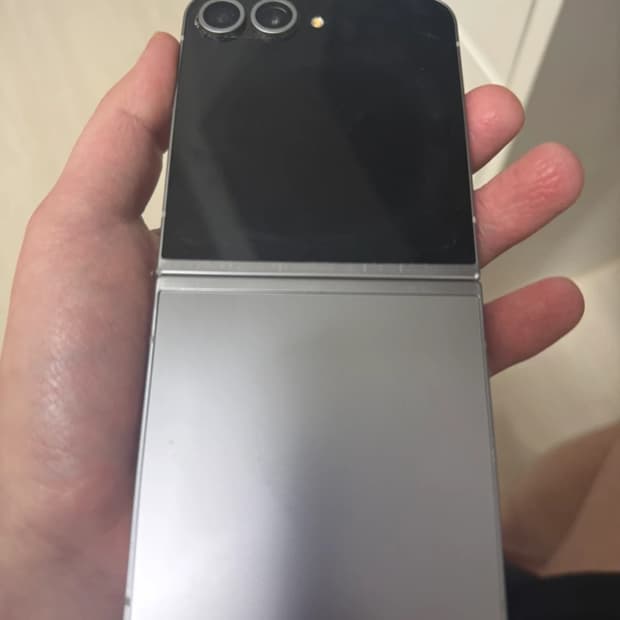 갤럭시 플립6 256GB S급 판매합니다.