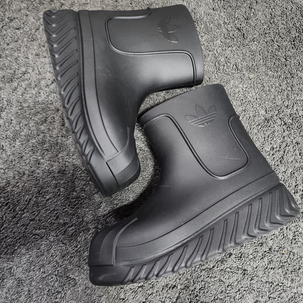 아디다스 아디폼 슈퍼스타 부츠  275사이즈 