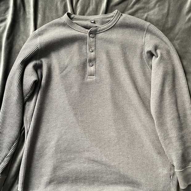 유니클로 와플 헨리넥 긴팔 다크 그레이 XL