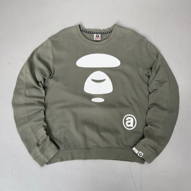 베이프 에이스 카키 맨투맨