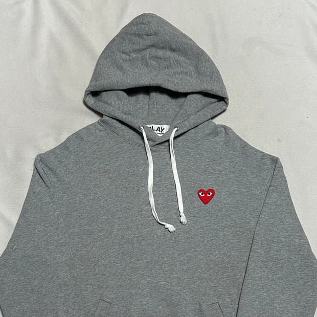 XL 꼼데가르송 레드 하트와펜 그레이 후드티