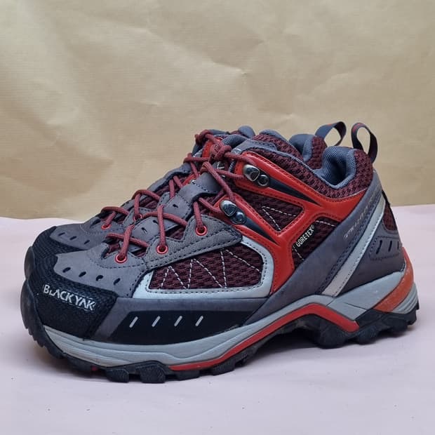 블랙야크 고어텍스 등산화 235