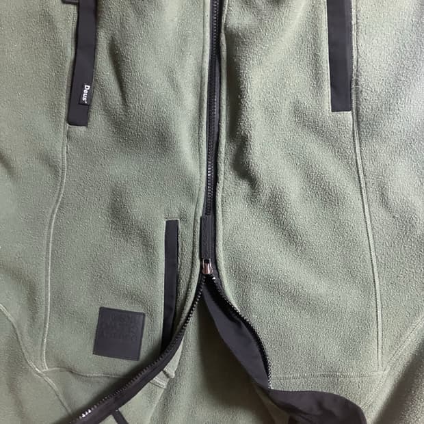 데우스엑스마키나 플리스