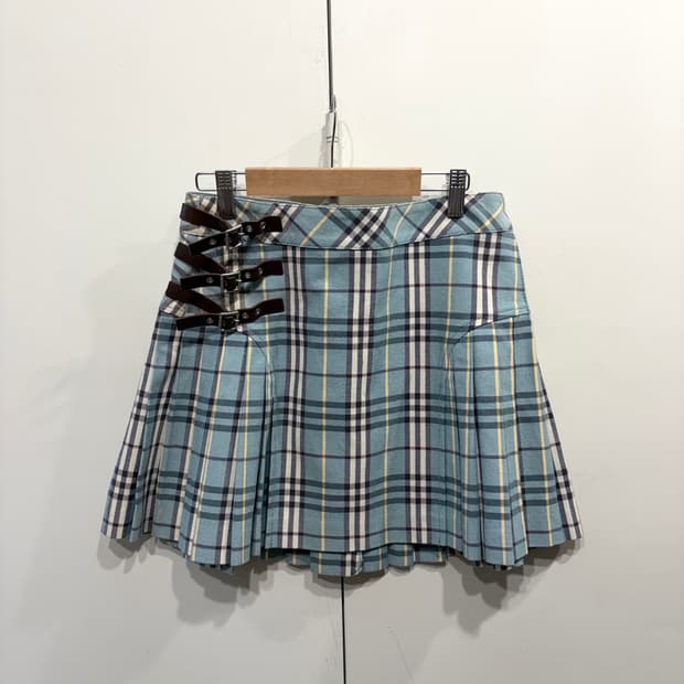 버버리 블루라벨 체크 버클 랩 스커트