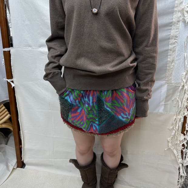 sunny clouds v-neck mtm