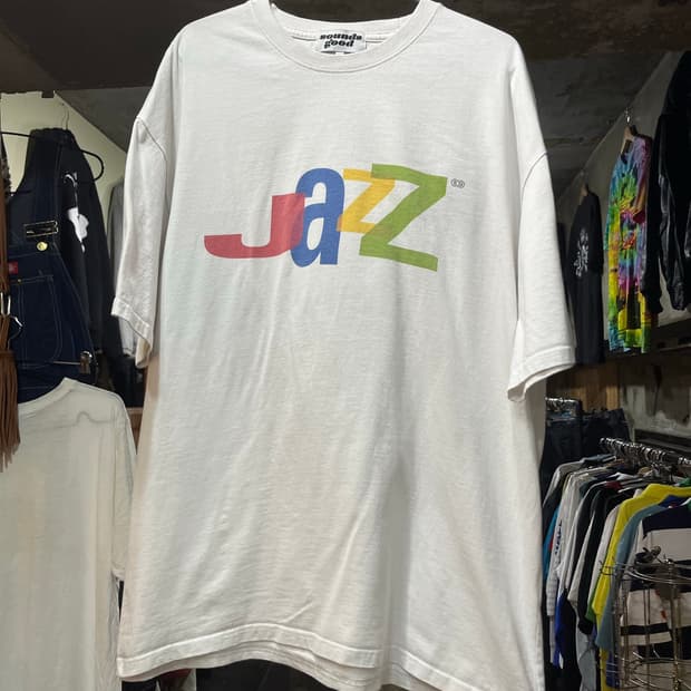 SOUND GOOD JAZZ GRAPHIC T-SHIRT