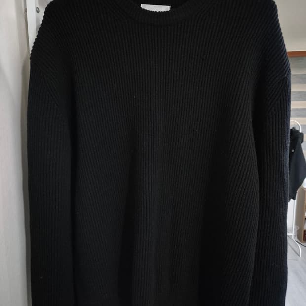 솔리드옴므 울 라운드 니트 48 블랙