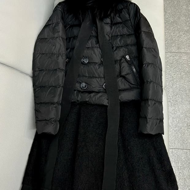 몽 클 레 르 몽 클 레 어 이중분리형 블랙 모헤어 다운패딩(0)