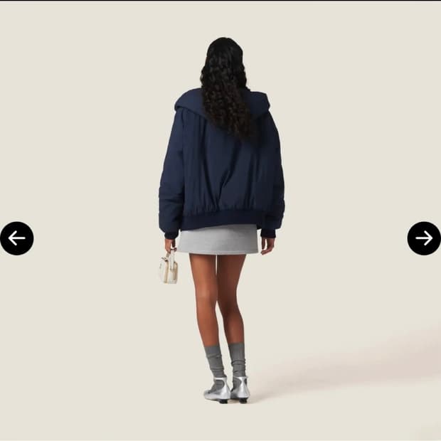 미우미우 후드자켓