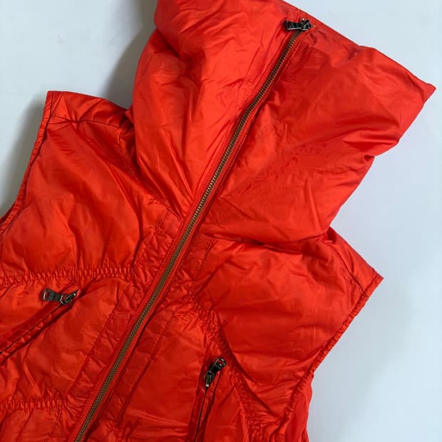 캘빈클라인 패딩조끼