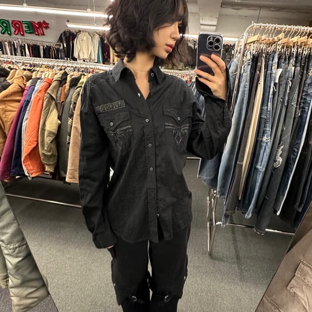 XL)Affliction 빈티지 레더 프린팅 블랙 셔츠