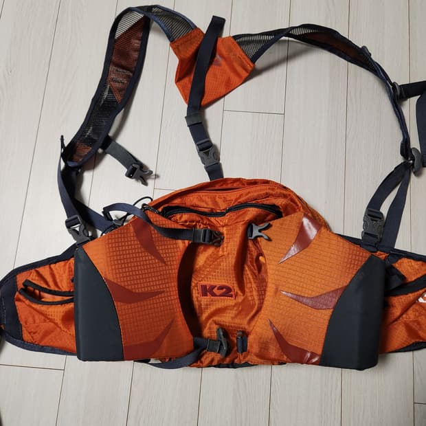 새상품급)k2 등산배낭 힙색

오염 하자 없이 깨끗해요^^

세탁해뒀어요