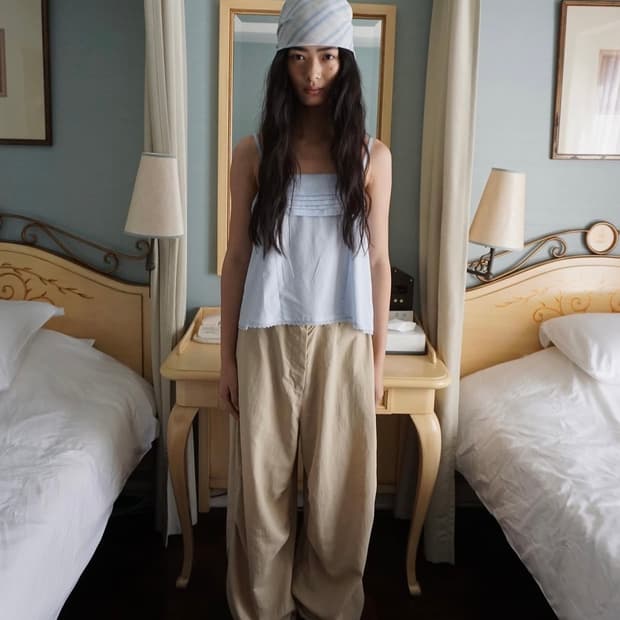 쏘딩키브레드 Brynn Soft blue Blouse 