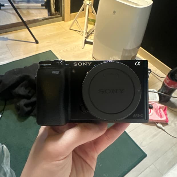 Sony a6000