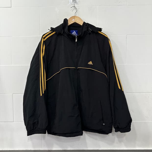 아디다스 바람막이