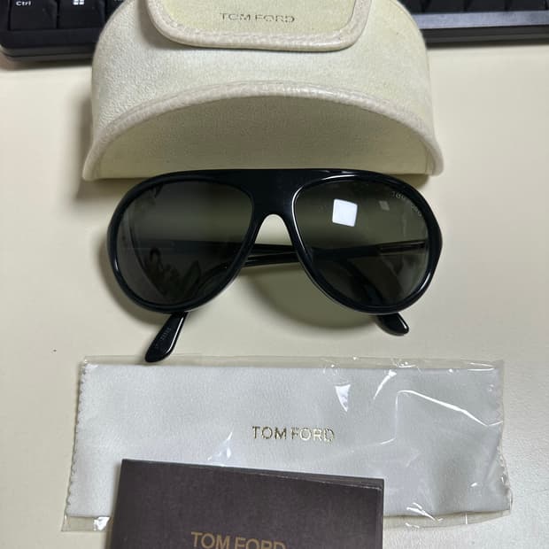 톰포드 선글라스 TOM FORD TF134 Rodrigo 01N
