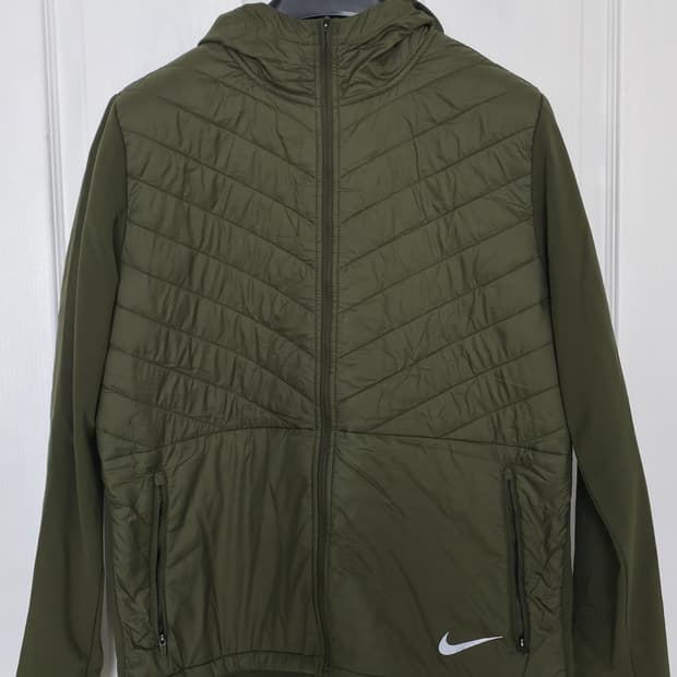 나이키러닝에어로레이어 M