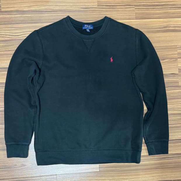 폴로 다크그린 맨투맨