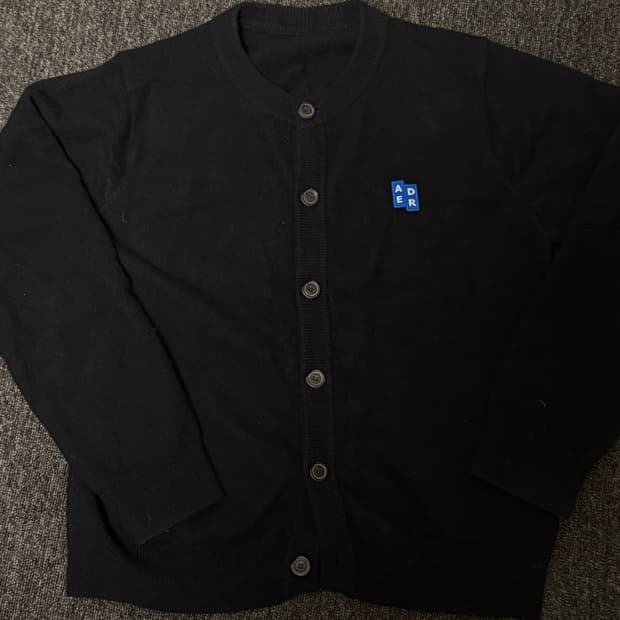 [M] 아더에러 시그니피컨트 태그 가디건 02 블랙
