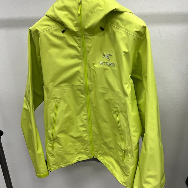 100-105) 아크테릭스 베타 LT 고어텍스 