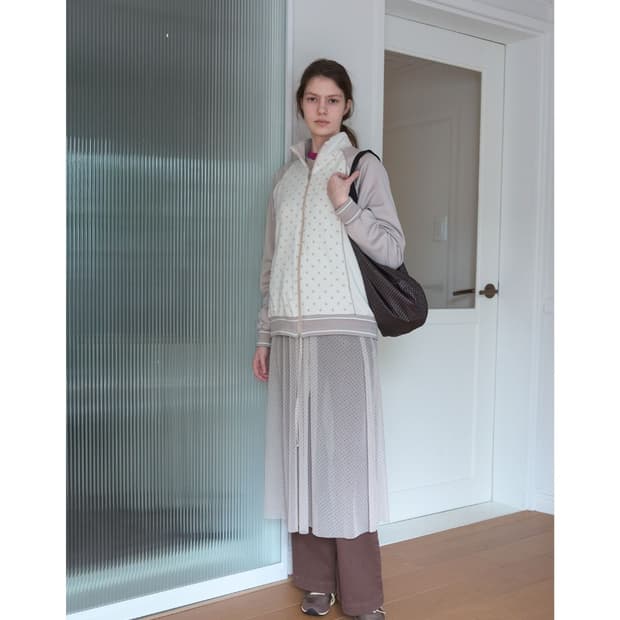 노컨텐츠 도트 자켓
[Dot jersey jacket Cream]