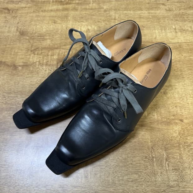 The old curiosity shop bumptoe shoes