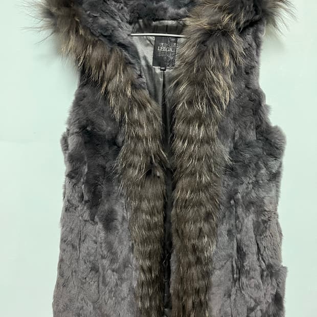 리가(LEEGA)토끼털 모피 베스트 조끼