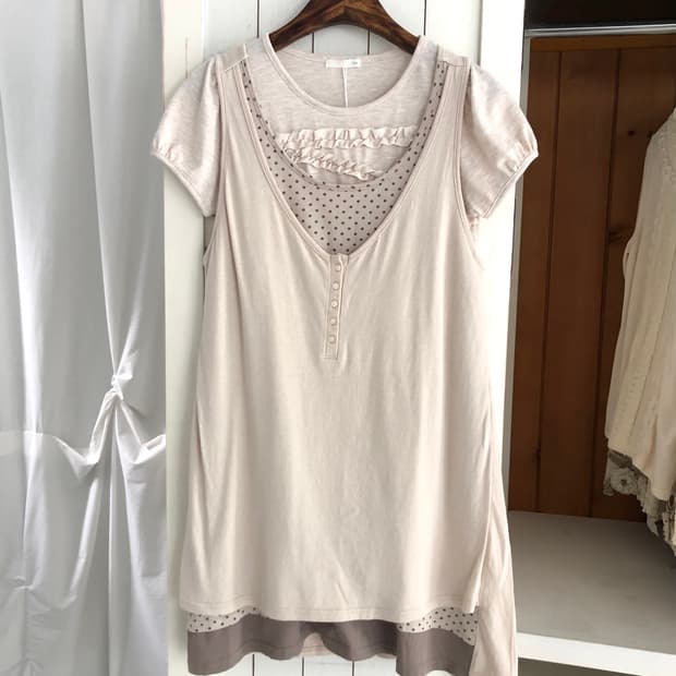 frill half T + dot sleeveless one-piece