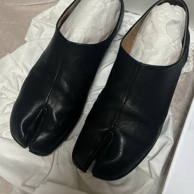 (42) 메종 마르지엘라 타비 바부슈 블랙