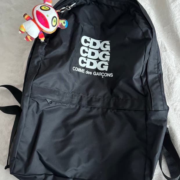 (네고가능)CDG CDG CDG 나일론 백팩 (블랙)