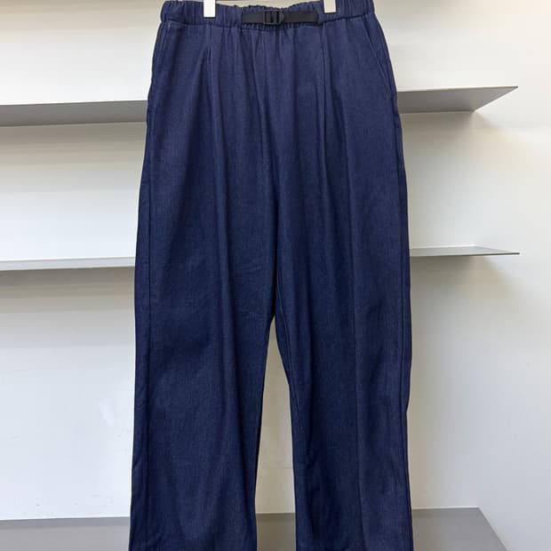 프릭스토어 벨티드 데님 와이드 팬츠