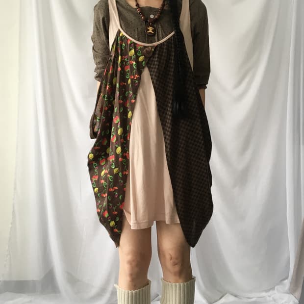 Layered point sleeveless onepiece